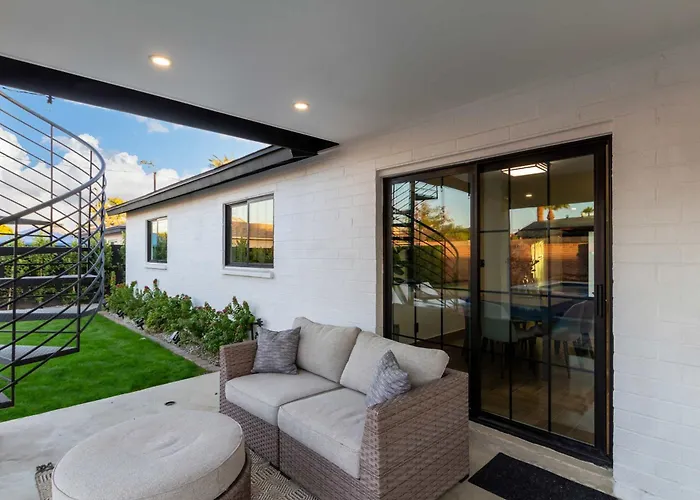 The Sundancer Custom Retreat
