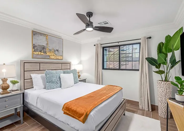 The Sundancer Custom Retreat Holiday home