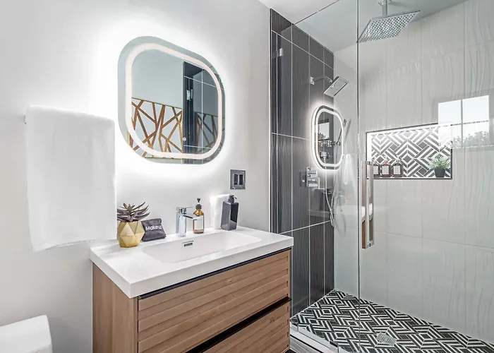 The Sundancer Custom Retreat Scottsdale