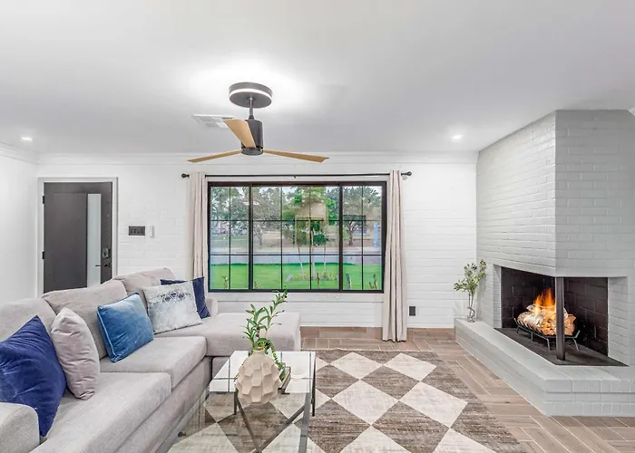 The Sundancer Custom Retreat Scottsdale